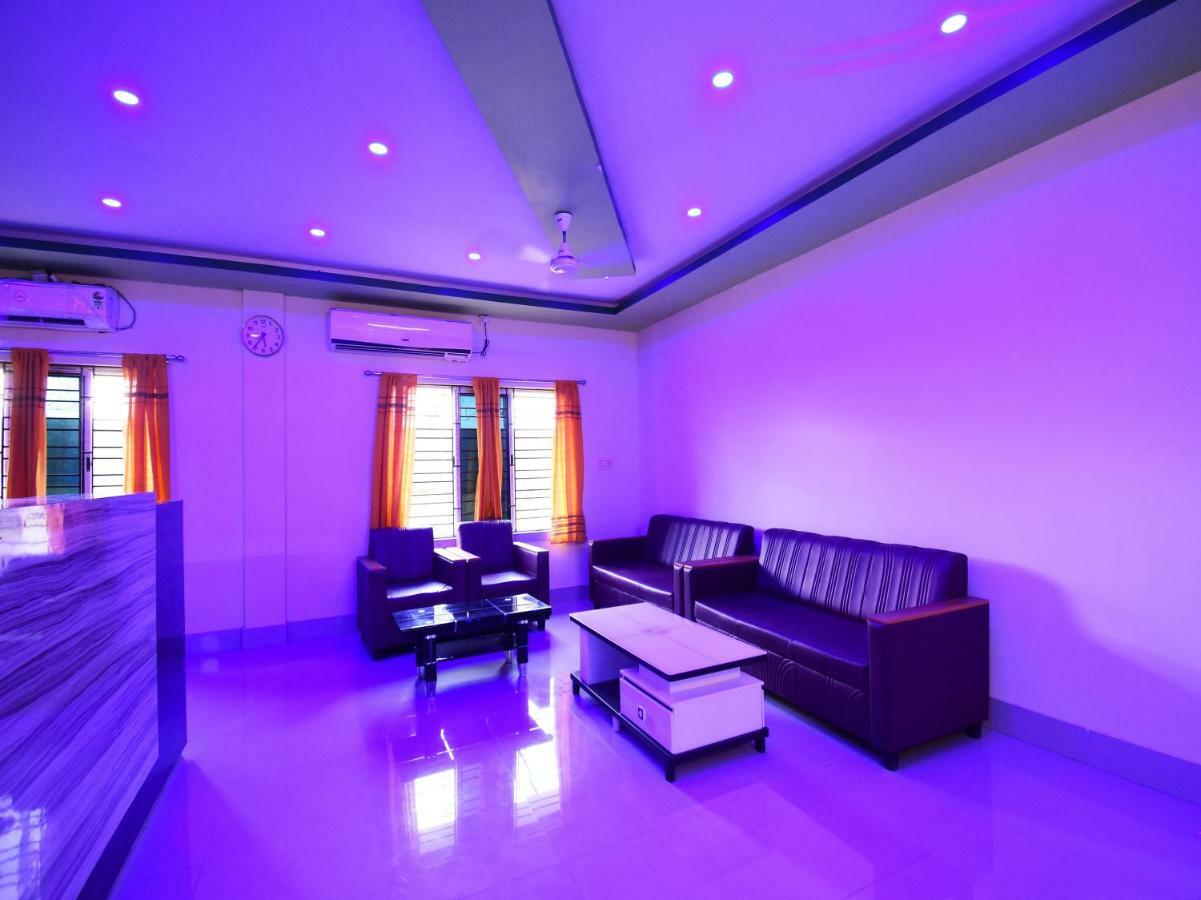 Oyo 43926 Sanchari Atithi Nivas Bolpur Exterior foto